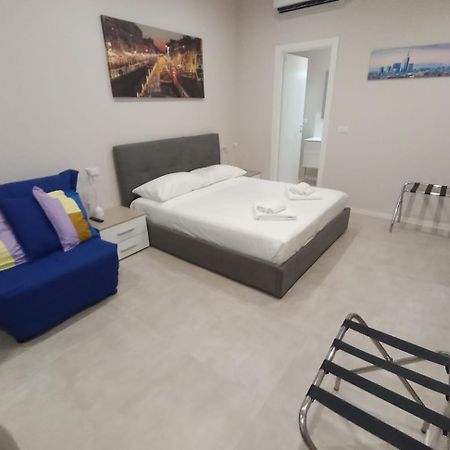 Gambara Metro Apartment Milano Luaran gambar